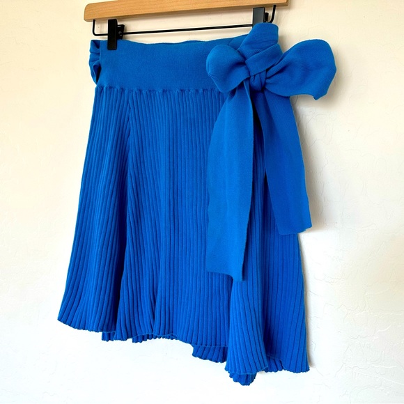 Free People Beach Collection Wrap Skirt. Size: Large. Excellent condition 💙 💙 - Picture 3 of 9